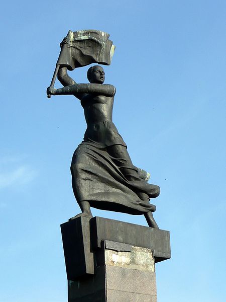 Александров. Памятник событиям 1905 года