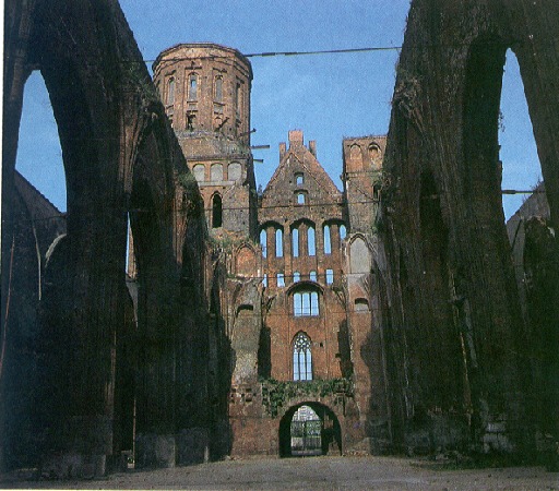 Кафедральный собор в 1990 году