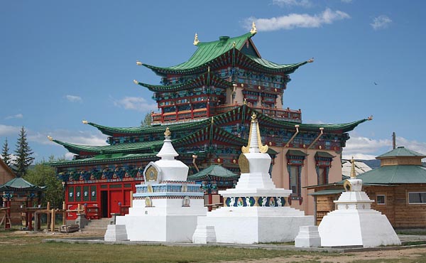 Храм-Дворец XII Пандито Хамбо Ламы Даши Доржо Итигэлова