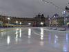 Скандально известный каток на Дворцовой площади является самым большим искусственным катком в России.
