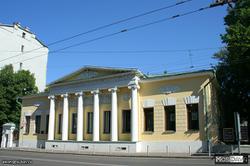 28 декабря 1911 г. (10 января 1912 г.) состоялось официальное открытие музея Л. Н. Толстого в Москве на Поварской улице, д. 18.
Музей Льва Николаевича Толстого является одним из старейших литературных