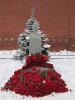21 декабря 2010 года на могилу И. В. Сталина было возложено более 4 тысяч цветов гвоздики.
