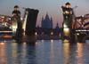 Мост Петра Великого (Большеохтинский) через реку Неву в Санкт-Петербурге был открыт 26 октября 1911 года, хотя строительные работы продолжались ещё до 1913 года. Стоимость всех работ составила 4 400 0