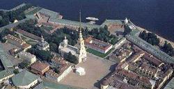 27 (16) мая 1703 г. Петр I заложил Петропавловскую крепость. Эта дата стала днем основания Санкт-Петербурга.
