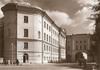 31 (19) октября 1811 года был открыт Императорский Царскосельский лицей в пригороде Санкт-Петербурга - Царском Селе. Он был открыт как школа подготовки юношества, "особенно предназначенного к важным ч