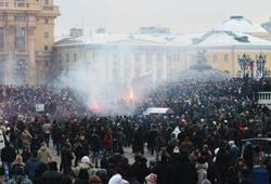 31 августа 2010 года в Москве на Триумфальной площади прошла ежемесячная акция в поддержку статьи № 31 Российской Конституции. 
В августе 2010 года количество привлеченных участников акции достигло 20