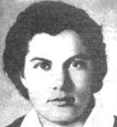 Звание Героя Советского Союза подпольщице и разведчице Анне Морозовой было присвоено посмертно 8 мая 1965 года вскоре после премьеры советского телесериала «Вызываем огонь на себя».
