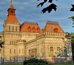 21 июня 1901 года в Петербурге торжественно заложен Суворовский музей.
